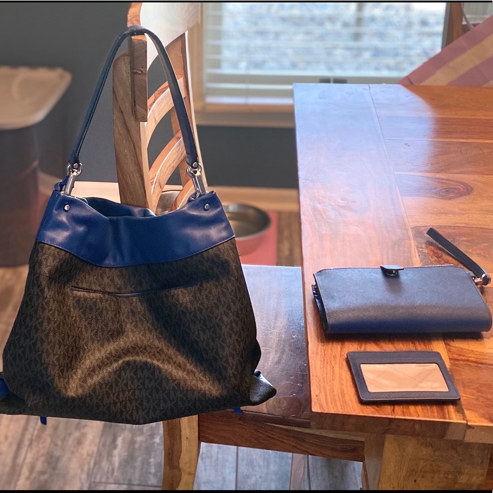Mk Purse With Matching Wallet And Card Holder - image 2